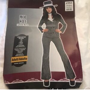 Mob wife costume